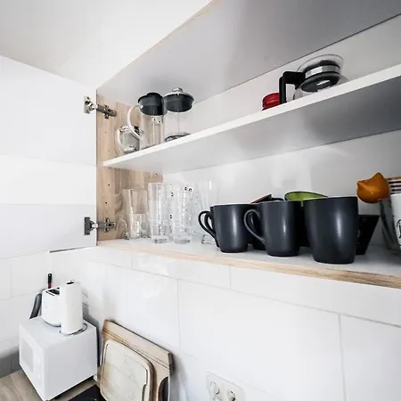 • 3 Bedroom Apt. Close To The Arena And Stadium *up To 8 People* Lipsk